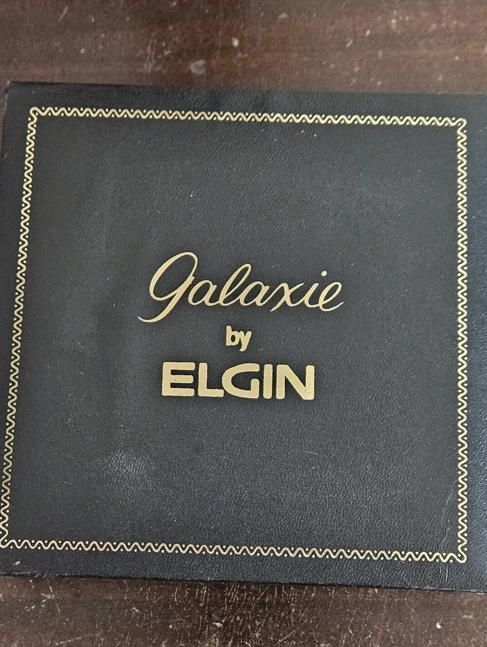 Vintage Galaxie By Elgin Ladies Watch Gift Set Black Purse Clasp Box Tag 1980s.